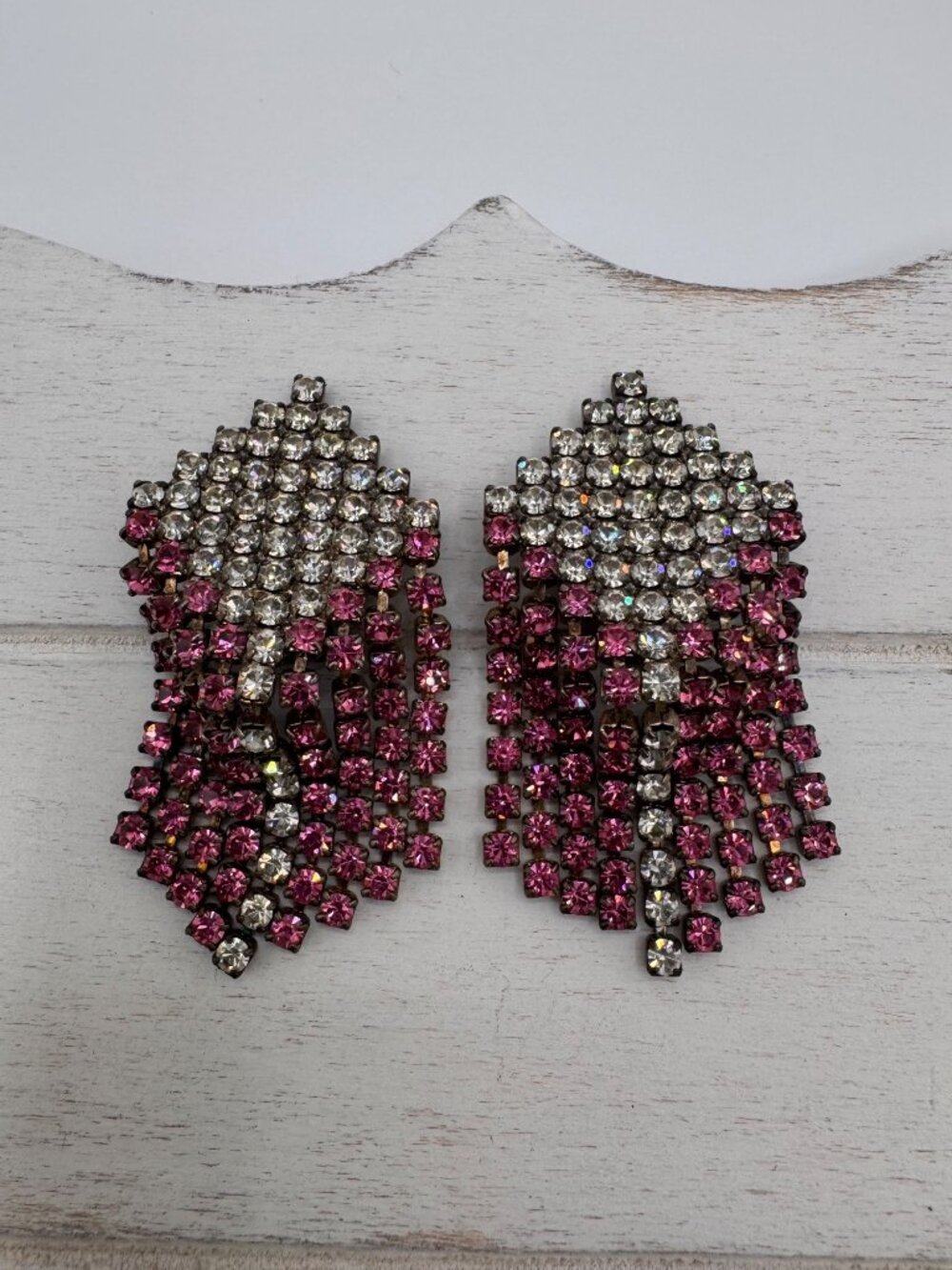 Vintage Pink Clear Rhinestone Fringe Earrings Dangle Clip On Pat 27133491 - Picture 4 of 12